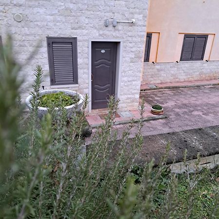 فيلا La Casa Di Mezzo-Affitti Brevi-Zona Ospedali Busso المظهر الخارجي الصورة